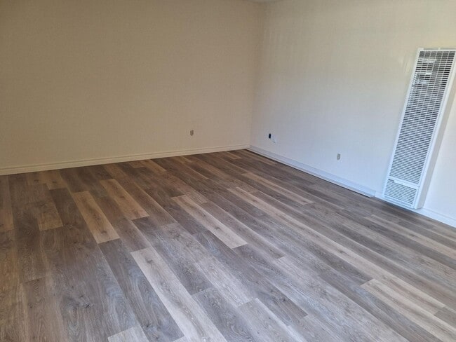 Building Photo - 3751 Clairemont Mesa Blvd