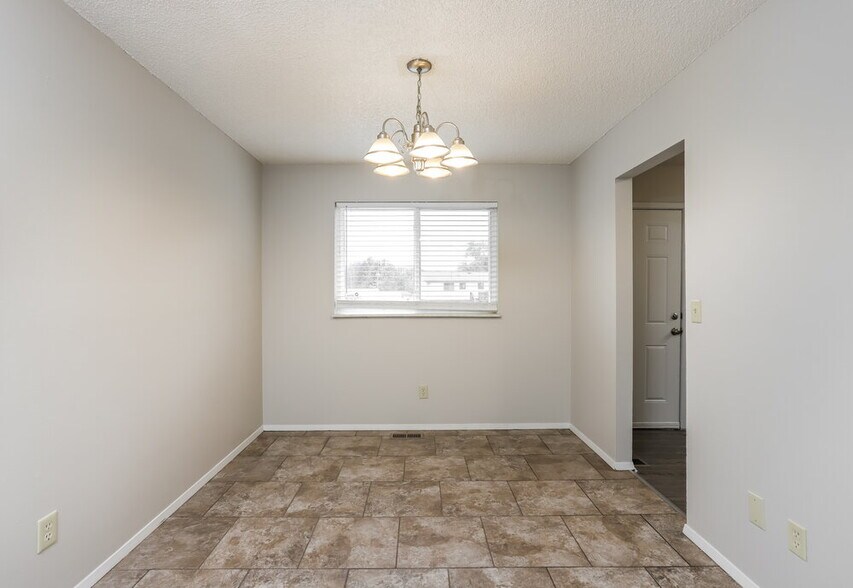Building Photo - 2328 Bensonhurst Dr