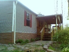 Building Photo - Quiet 3 Bedroom in Burnsville
