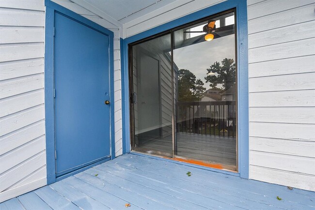 Building Photo - 13151 Walden Rd