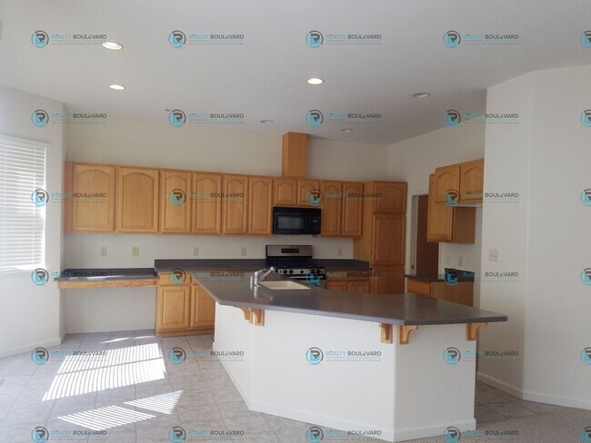 Building Photo - 2365 Red Maple Ct