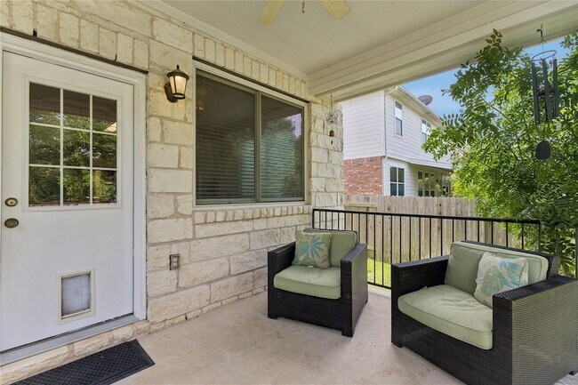 Building Photo - 1705 Chula Vista Dr
