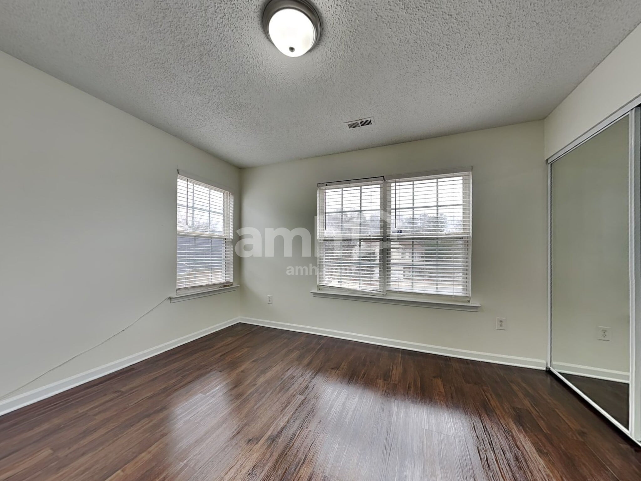 Building Photo - 8849 Laurel Run Dr