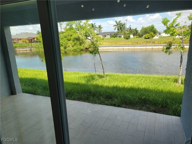 Building Photo - 3229 SW 15th Pl