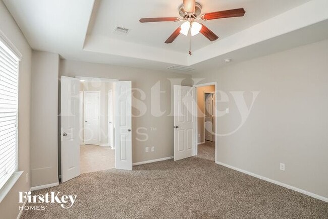 Building Photo - 1217 Stallion Ridge