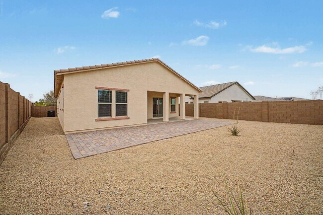 Building Photo - 8833 S 167th Ln