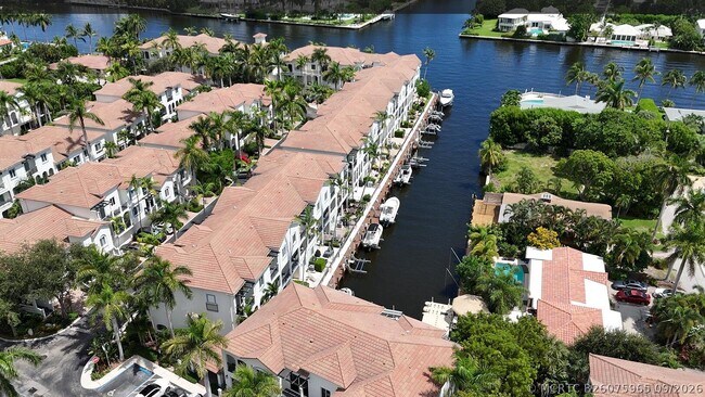 Building Photo - 3038 Waterside Cir