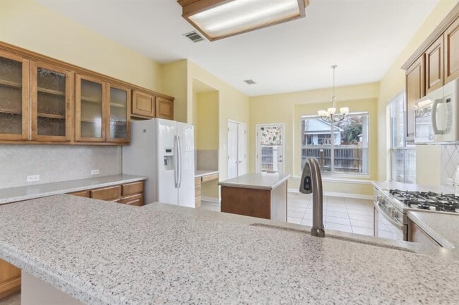 Building Photo - 10108 Channel Island Dr