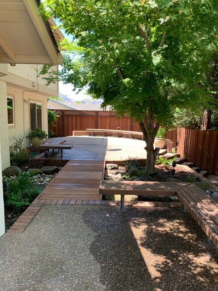 Building Photo - 1819 Yolanda Cir
