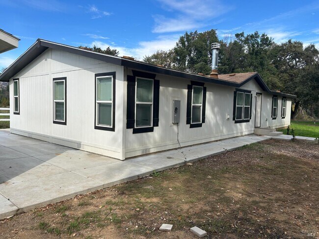 Building Photo - 6297 Pleasants Valley Rd