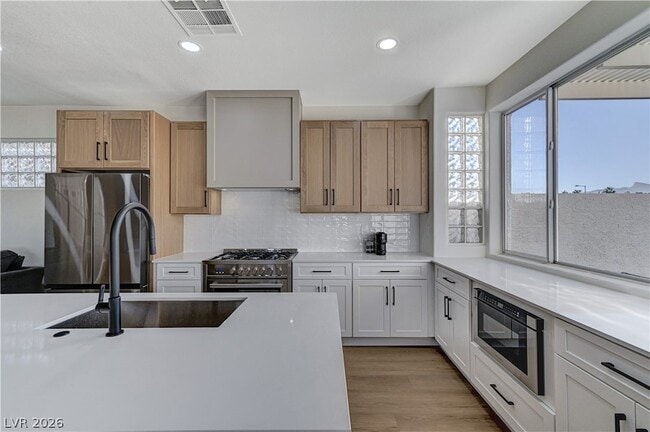 Building Photo - 1317 Fox Acres Dr