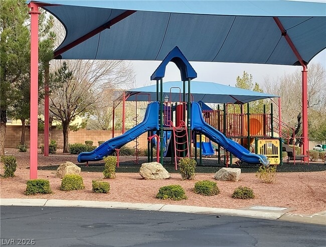 Building Photo - 10449 Yew Blossom Ave