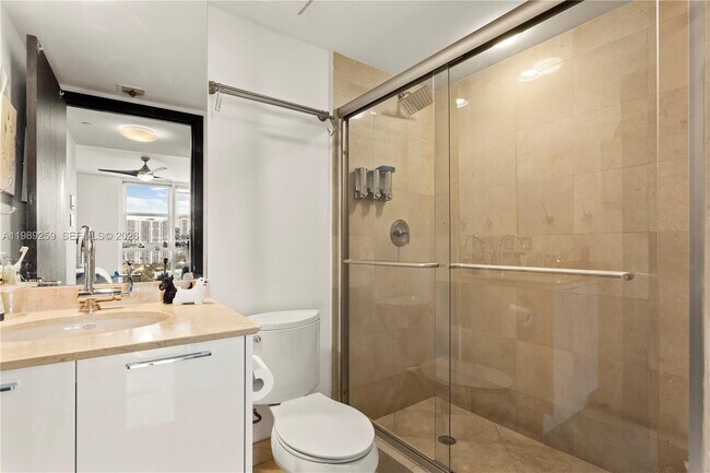 Building Photo - 18911 Collins Ave