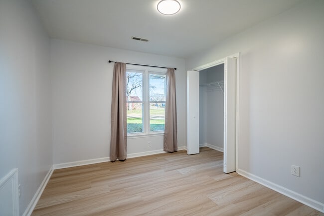 Building Photo - 110 Peabody Rd