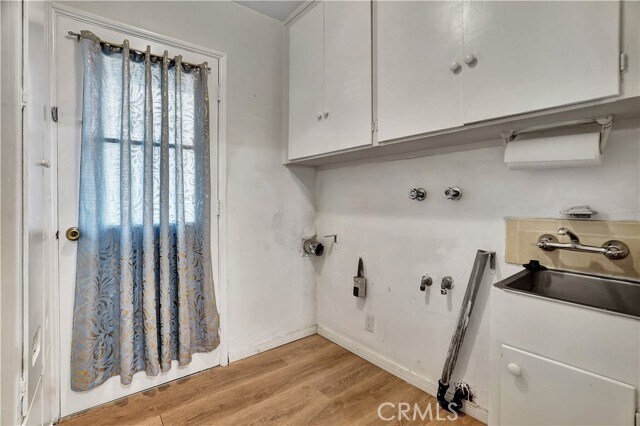 Building Photo - 5835 Jumilla Ave