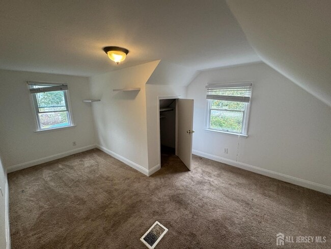 Building Photo - 51 Kenwood Terrace