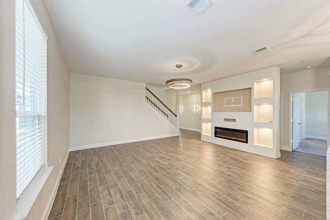 Building Photo - 1529 Brimhurst Dr