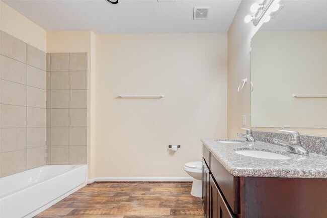 Building Photo - 8605 Beviamo St