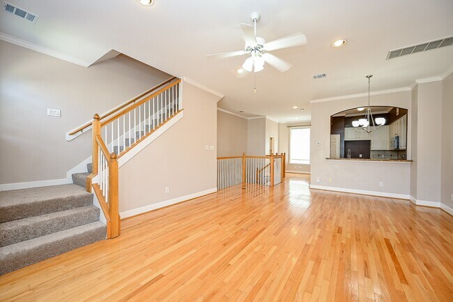 Building Photo - 5108 Fairmont St