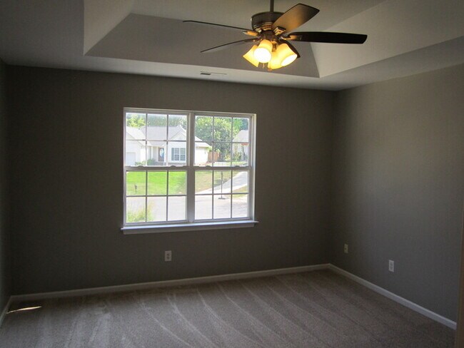 Building Photo - Beautiful Updated Home in Desirable Starmo...