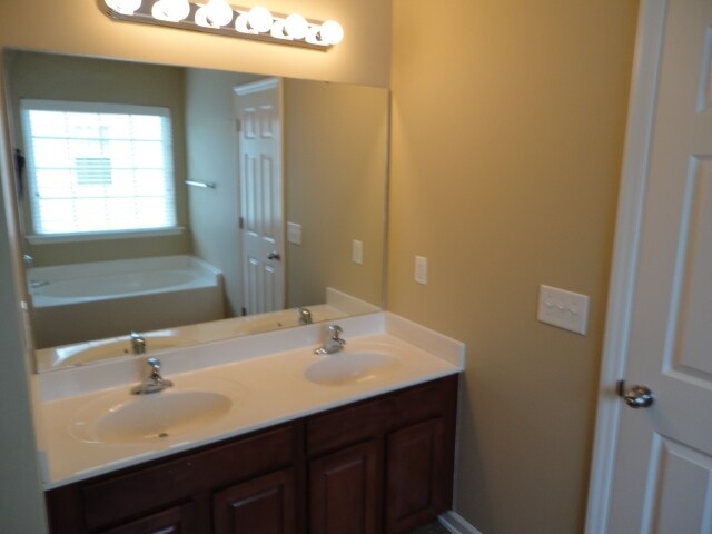 Building Photo - 2601 Framer Ln