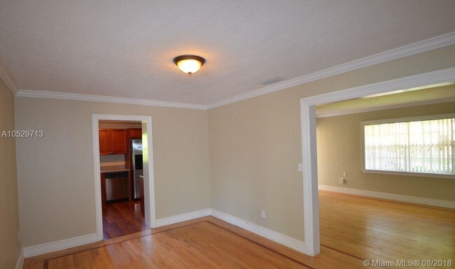 Building Photo - 3220 SW 118th Ct