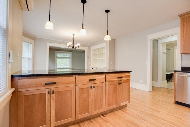 Building Photo - 1997-1999 Ashland Ave