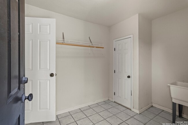 Building Photo - 107 Sabyan Dr