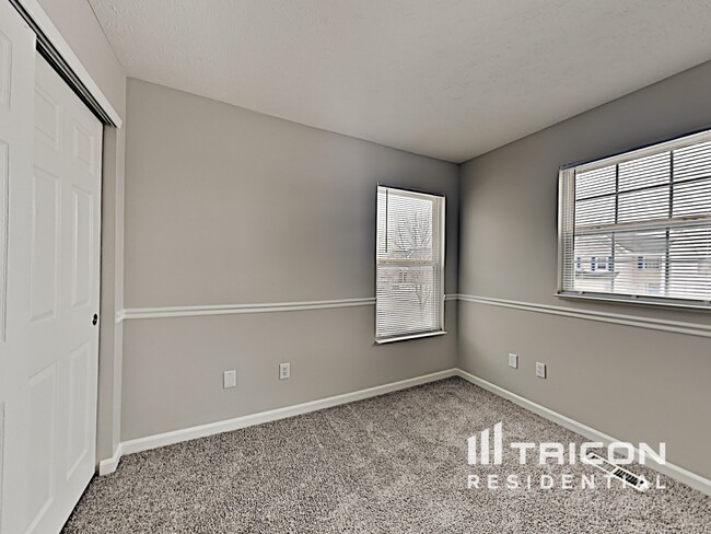 Building Photo - 6820 W Denton Dr