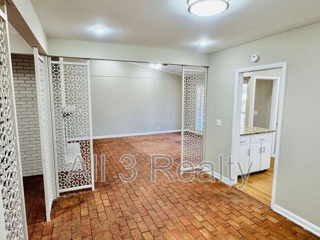 Building Photo - 3531 Edgefield Rd