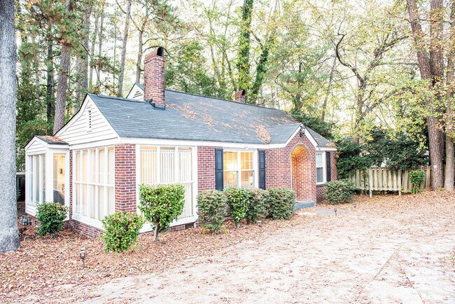 Primary Photo - 3019 Forest Dr