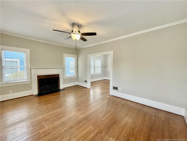 Building Photo - 1312 Summit Ave