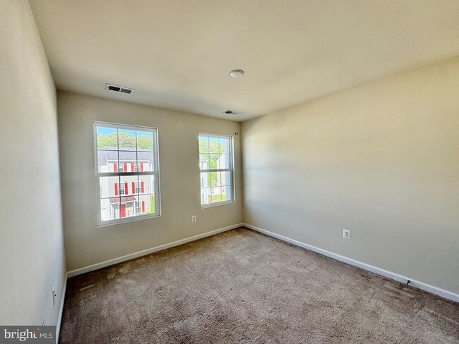 Building Photo - 20955 Brunswick Ln