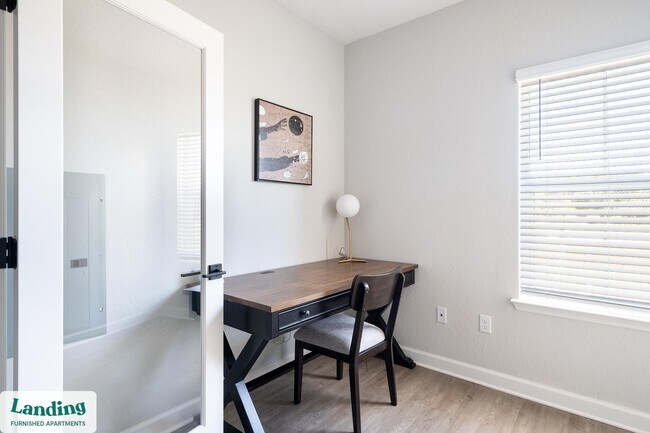 Building Photo - 84 San Filippo Dr SE