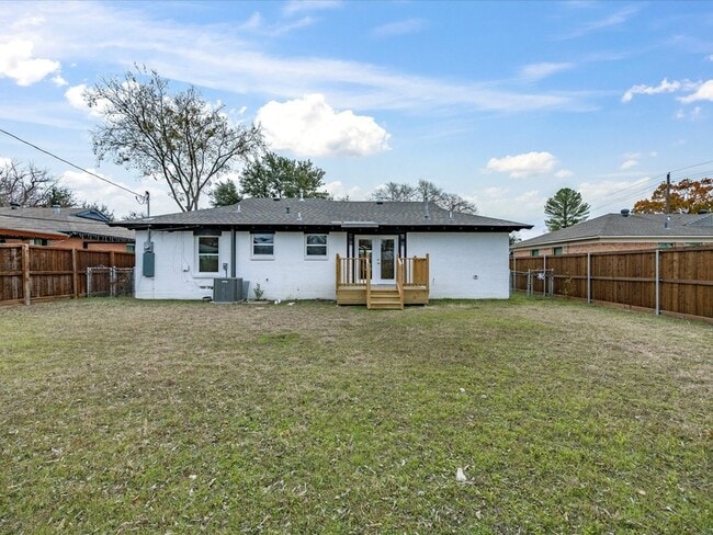 Building Photo - 10209 Casa View Dr