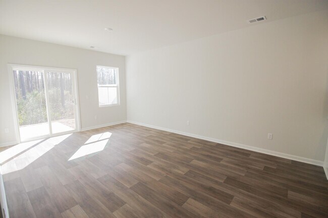 Building Photo - 1382 Speedway St