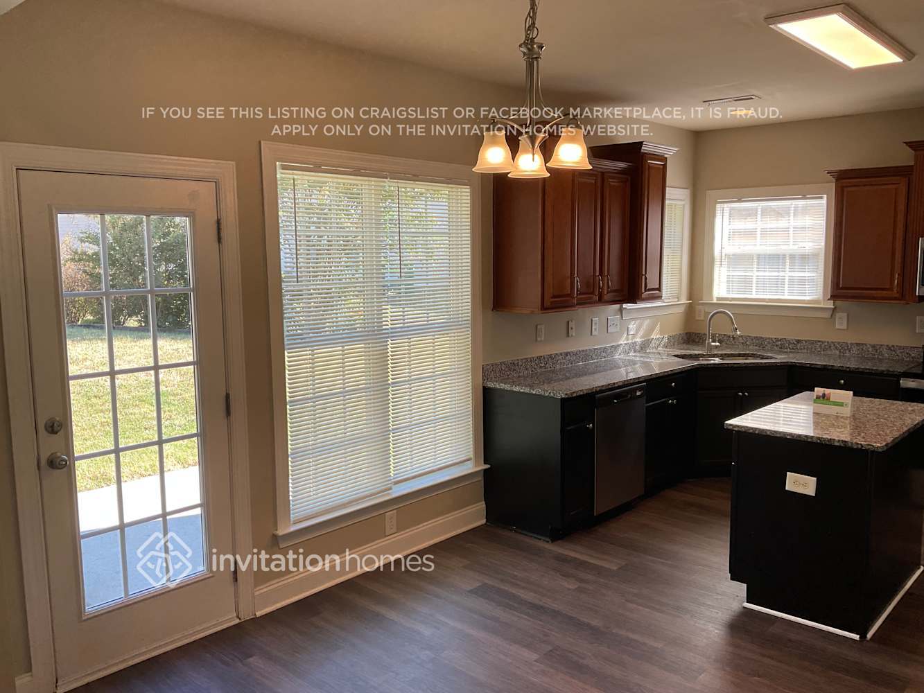 Building Photo - 8612 Ridgeline Ln