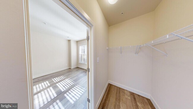Building Photo - 10366 Jacobsen St