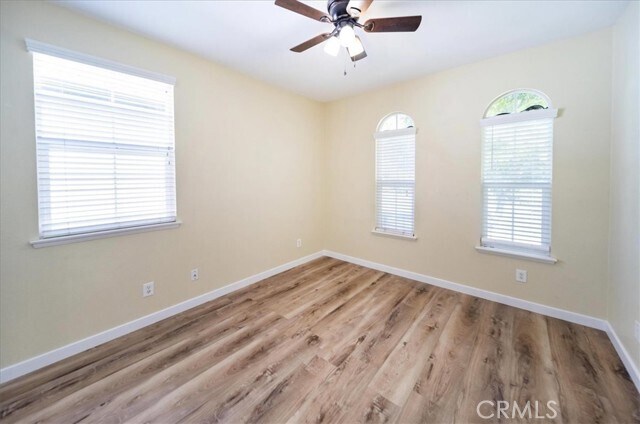 Building Photo - 38729 Clearbrook Dr