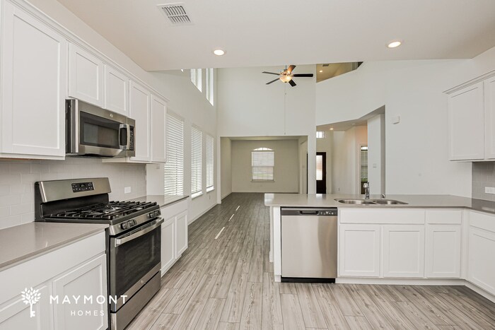 Building Photo - 1256 Canuela Way