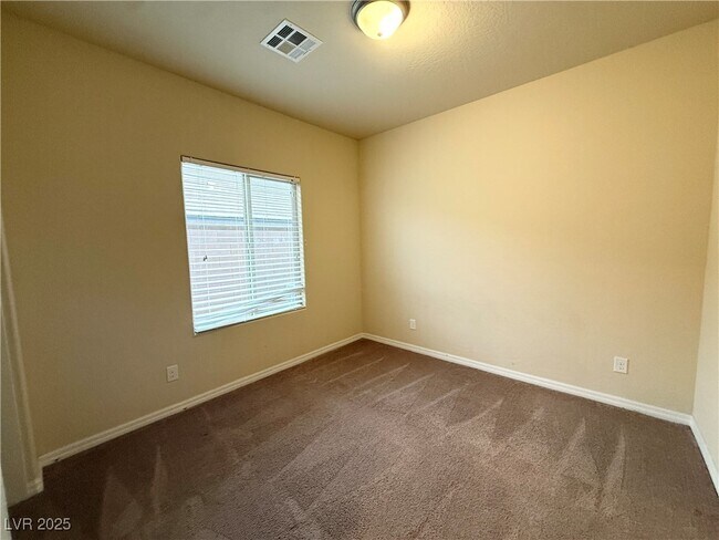 Building Photo - 2600 Bechamel Pl