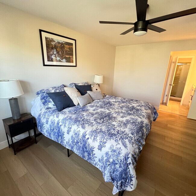 Building Photo - 14372 W Archer Ave