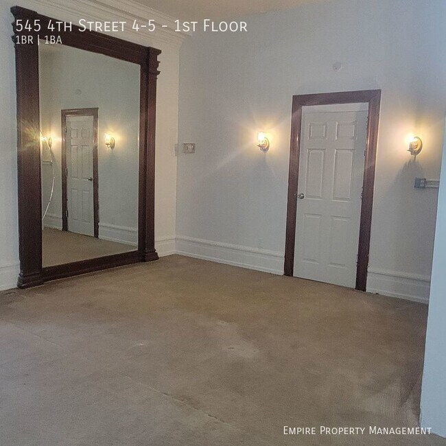 Building Photo - 545 4th St