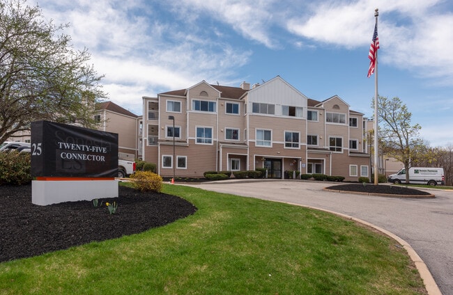 Building Photo - 25 Connector