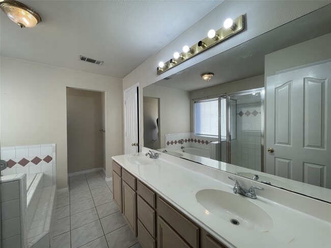 Building Photo - 16706 Stapley Dr