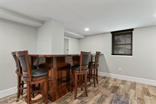 Building Photo - 553 Colts Neck Rd