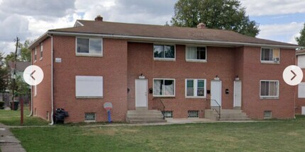 Building Photo - 807-831 Manning Ave