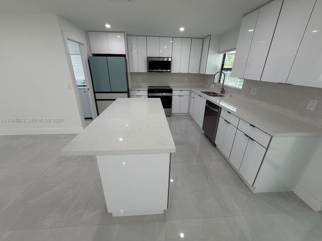 Building Photo - 21052 SW 97th Pl