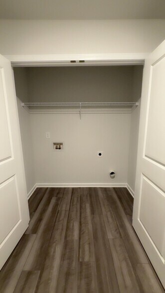 Building Photo - 124 Brexley Dr