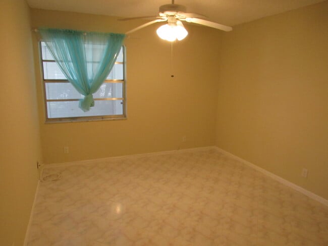 Building Photo - 737 Normandy Trail